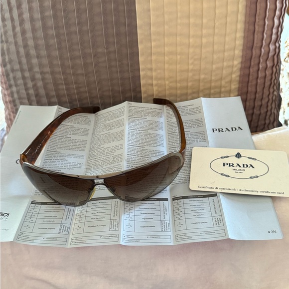 Prada Sunglasses - Picture 5 of 8